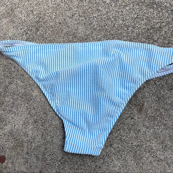 Onia NWOT Ashley striped seersucker low-rise bikini briefs Sz Medium - Picture 2 of 5